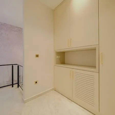 Besthome 36-37 The Legend Appartement *